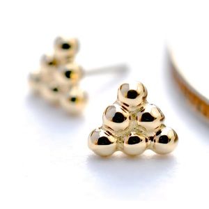 BVLA Six Bead Triangle Cluster